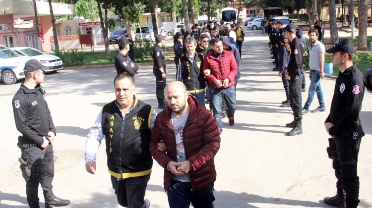 Çeteyi dolandırılmaktan 'polis kurtardı'