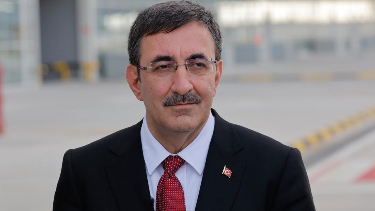 Cevdet Yılmaz Ortadoğu'daki savaşlarda rol kapmaya çalışan Rumları nazikçe uyardı: Bu işler sizin boyunuzu aşar!