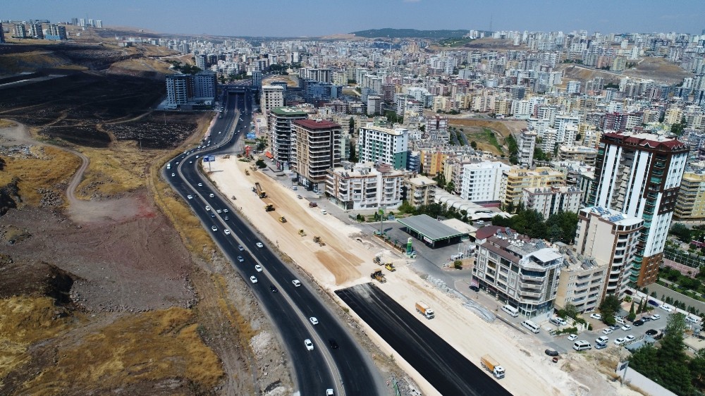 Çevik kuvvet köprülü kavşağında asfaltlama çalışmaları başladı 