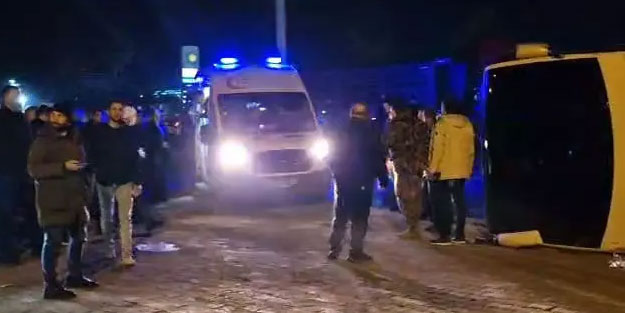 Çevik Kuvvet midibüsü devrildi! Çok sayıda polis yaralandı