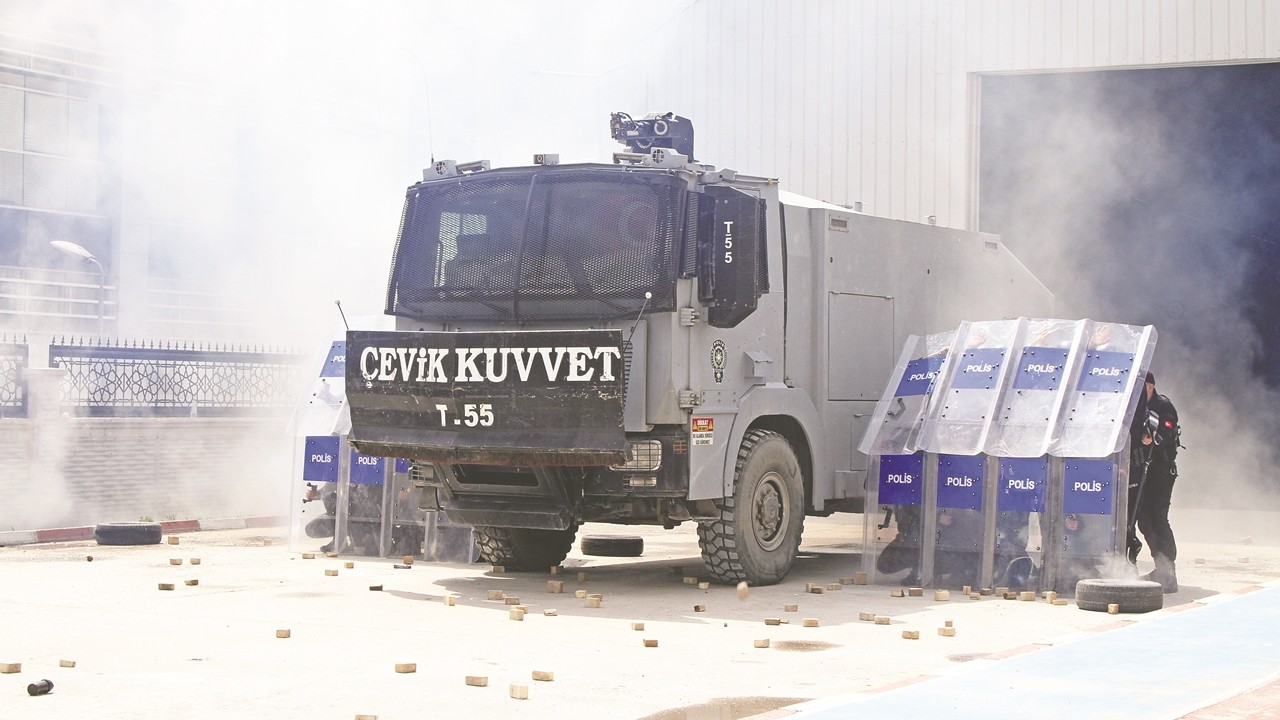 Çevik Kuvvet’ten toplumsal olaylara müdahale tatbikatı