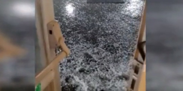 Ceviz büyüklüğünde dolu yağdı