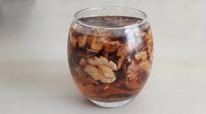 Ceviz suyu! Hiç duymadığınız ilaç gibi etkisi var! Ceviz suyu nasıl yapılır, ne işe yarar? Faydaları saymakla bitmez