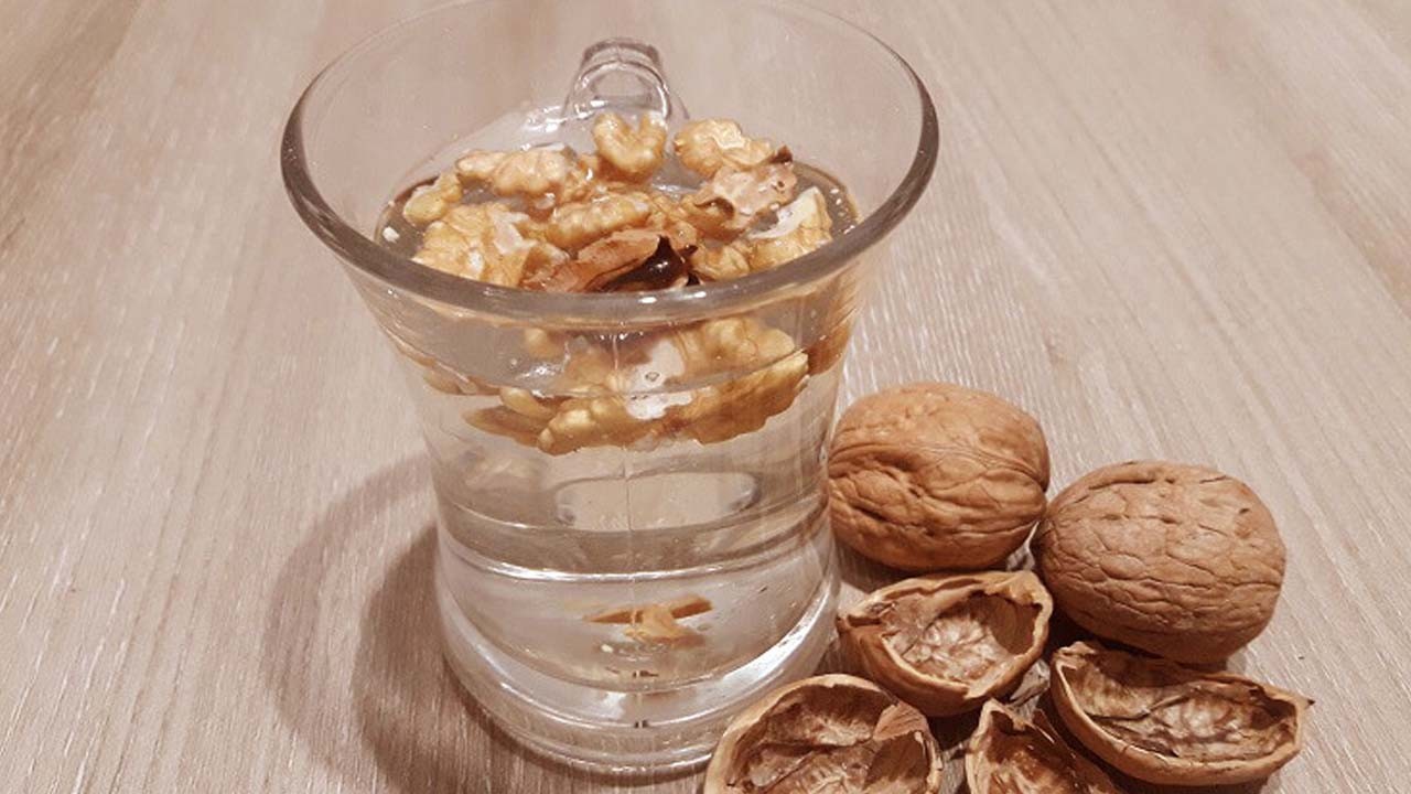 Ceviz suyunun sağlığa ve cilde 17 mükemmel faydası: Şifalı su!