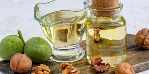 Cevizin içindeki zar şifa dağıtıyor! O kısmı ayıklayıp atıyoruz ama...