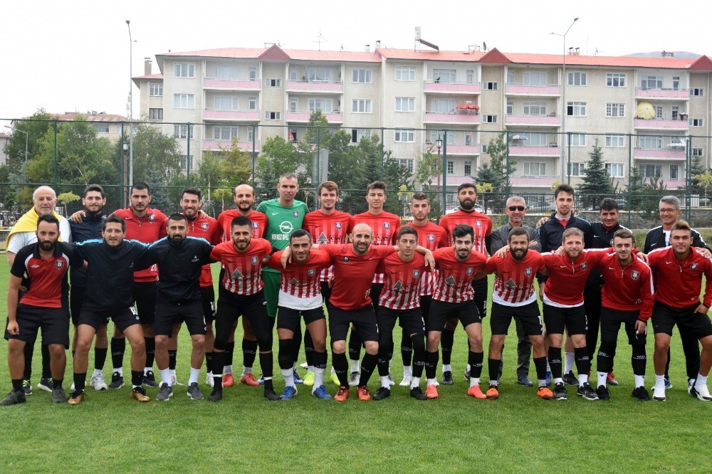 Cevizli Anadolu Spor Kulübü Başkanı Karakelle: “Şampiyonluğu göğüsleyeceğiz” 