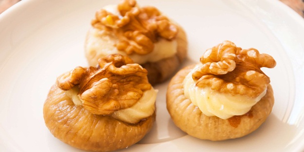 Cevizli incir tatlısı yapımı