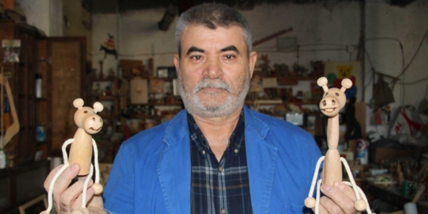 Çevre dostu oyuncaklar yapıyor