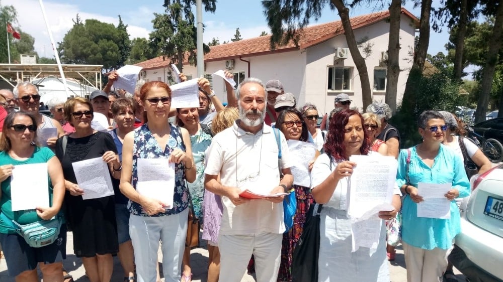 Çevreciler Datça kıyılarındaki işgaliyelere dikkat çekti 