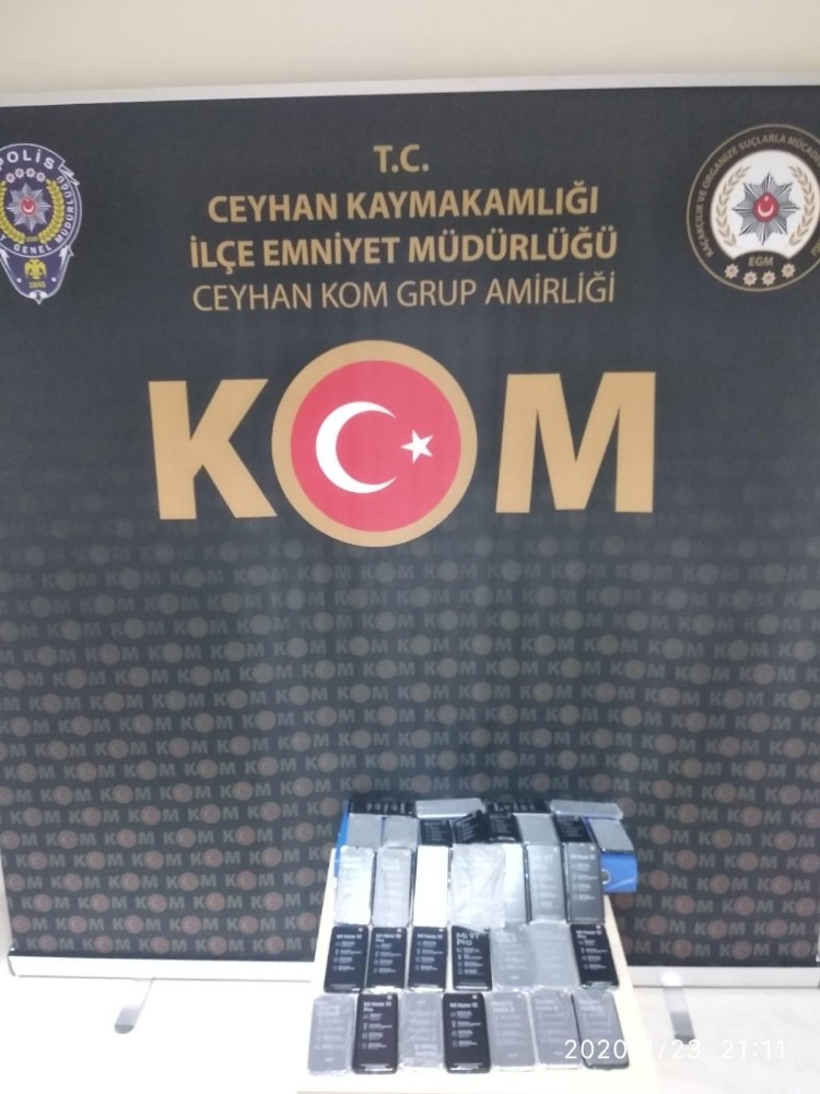 Ceyhan’da 34 adet kaçak cep telefonu ele geçirildi 
