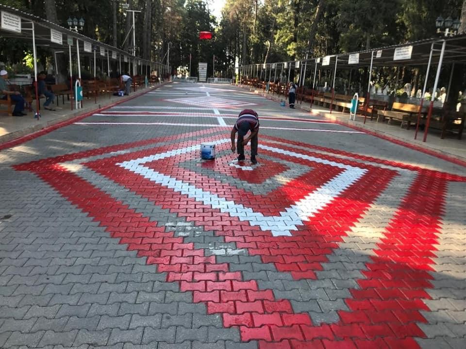 Ceyhan’da ibadethanelerde ve mezarlıklarda bayram temizliği 