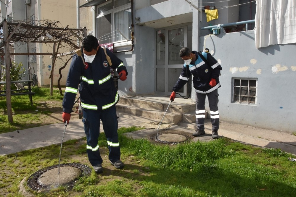 Ceyhan’da larva mücadelesi başladı 