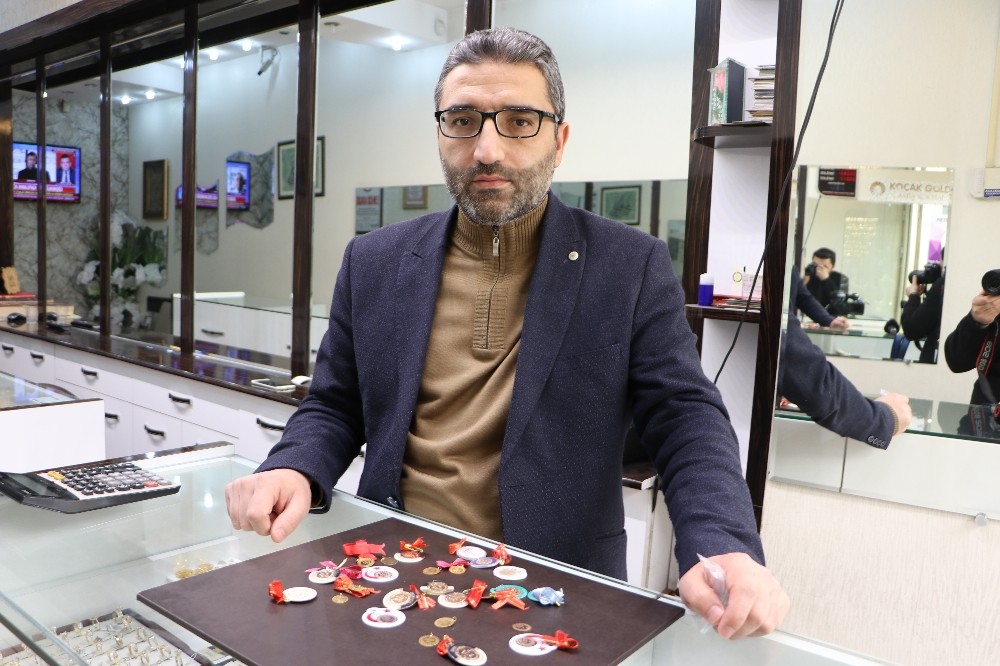 Çeyrek altın fiyatları arttı, 1 gramlık ve yarım gramlık altınların satışında artış yaşandı 