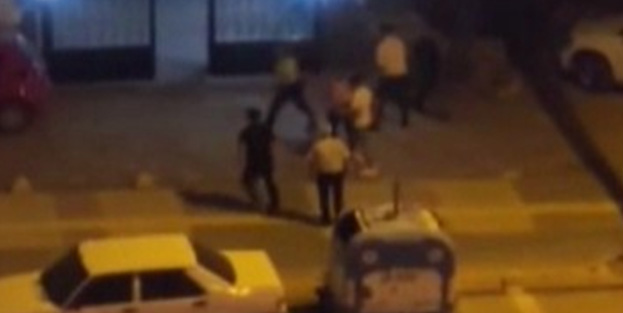 Ceza kesen polisle tekme tokat kavga etti!