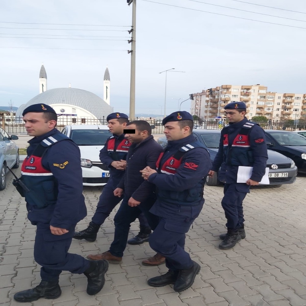 Cezaevi firarisi 3,5 saat sonra otogarda yakalandı 
