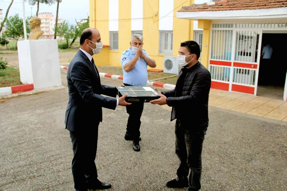 Cezaevi mahkumlarına baklava dopingi 