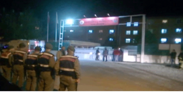 Cezaevinde olay çıktı! Yaralılar var…