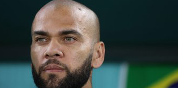 Cezaevindeki dünyaca ünlü futbolcu Dani Alves'e koğuş arkadaşlarından olay istek!