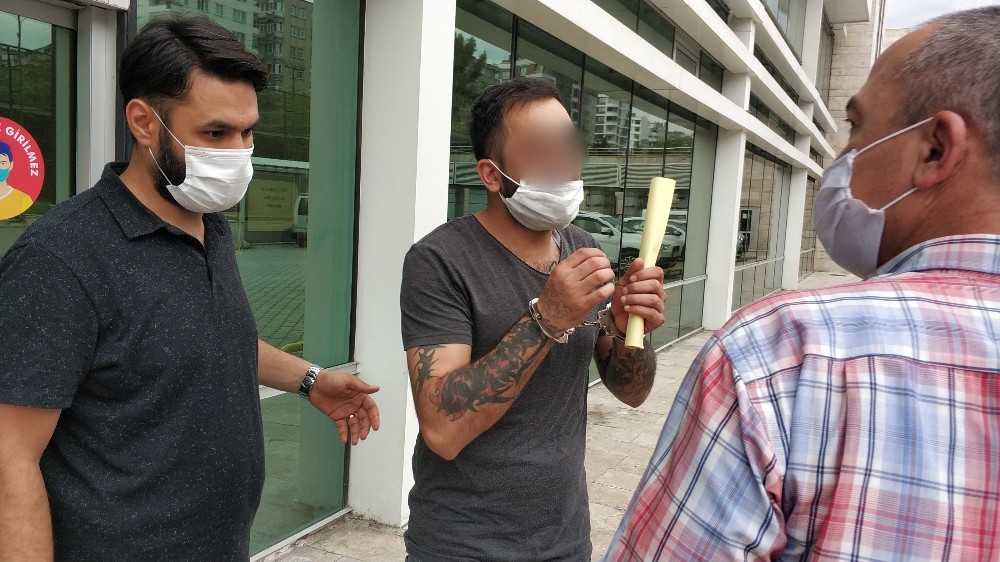 Cezaevinden izinli çıkan şahıs eşiyle tartıştığı sırada müdahale edeni vurdu 