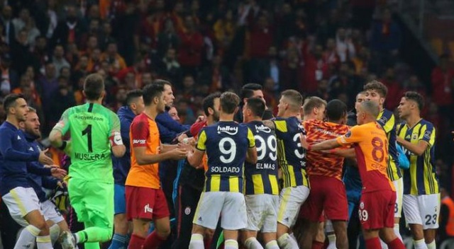 Cezaları bekleyen Fenerbahçe'den TFF'ye mesaj