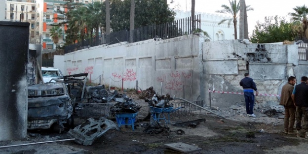 Cezayir Büyükelçiliği önünde patlama