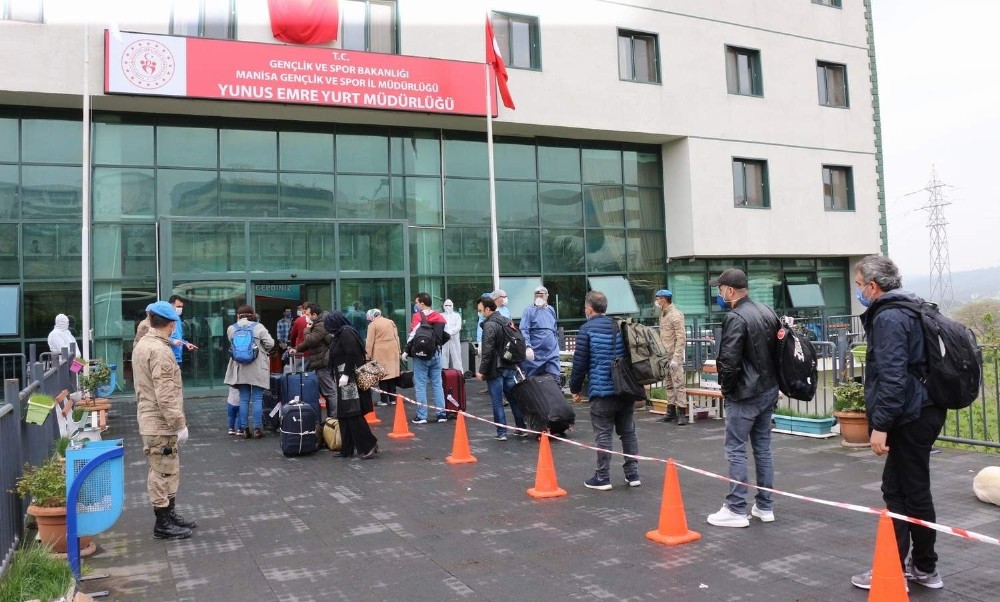 Cezayir’den gelen 299 kişi Manisa’da karantinaya alındı 