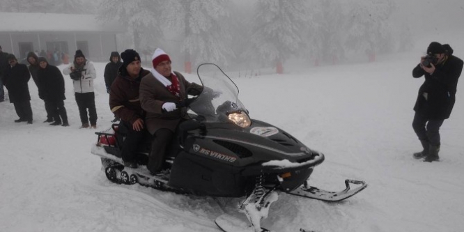 Vali Nayir: Murat Dağı Kayak Merkezi sadece bölgeye değil, tüm dünyaya hizmet etmeli