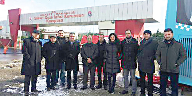 Charlie’nin hâkimleri ‘casus nöbeti’nde!
