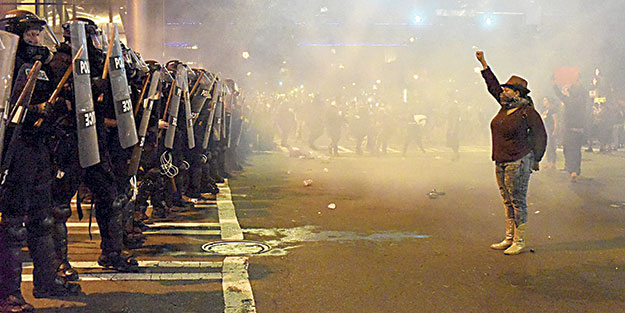 Charlotte’de OHAL kararı