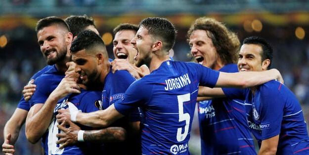 Chelsea 5 futbolcuyla yollarını ayırdı