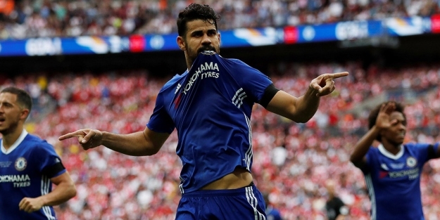 Chelsea yıldız oyuncuya kapıyı gösterdi