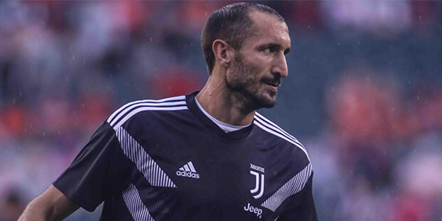 Chiellini'den ‘Pitbull’a şok sözler!