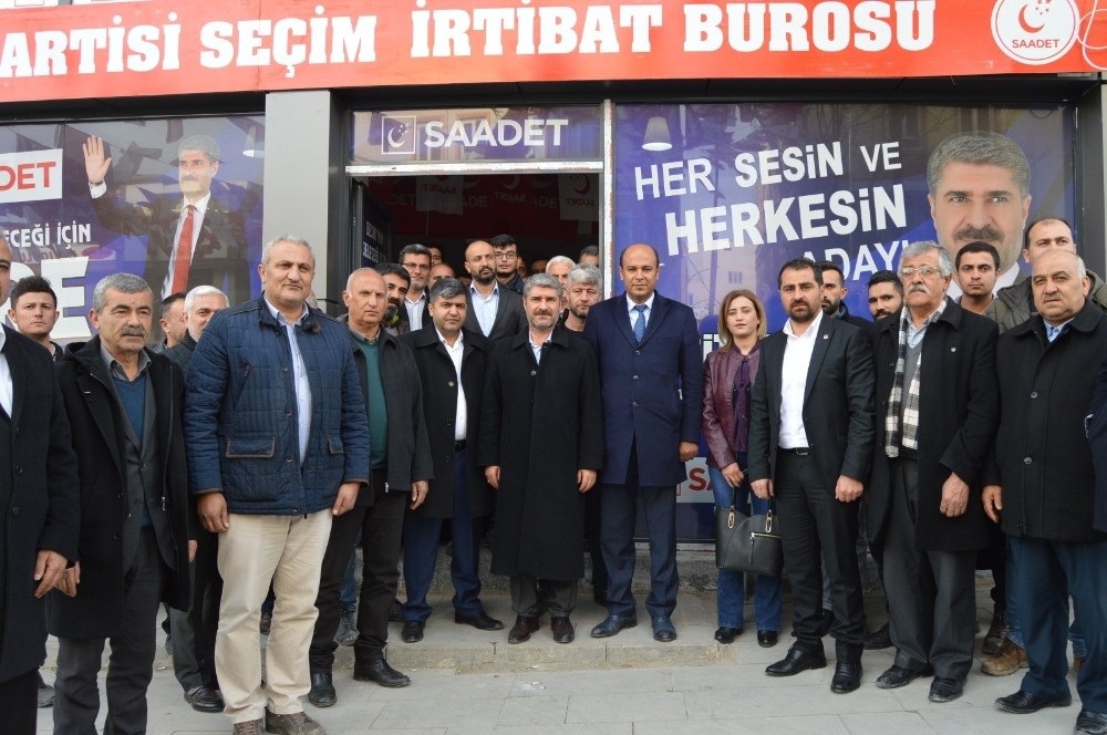 CHP adayı Acar’dan parti seçim bürolarına ziyaret