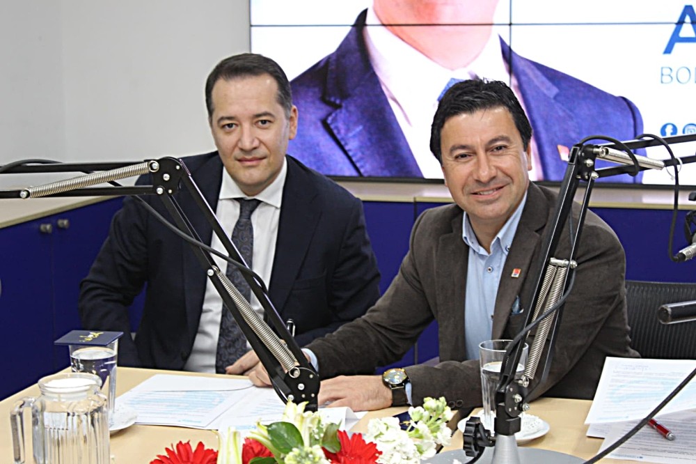 Aras, ‘şeffaf’ belediyecilik sözünün altına imza attı