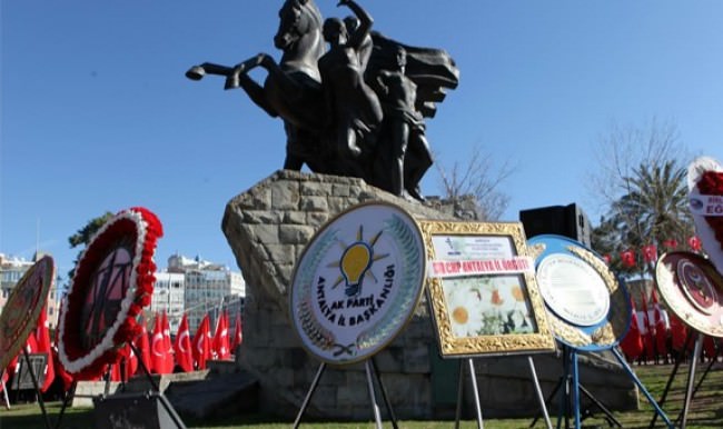 CHP, Antalya'da çelengini unuttu