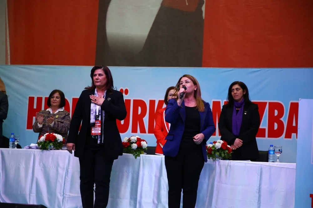 CHP Aydın’da ‘Hedef Türkiye Mazbatası’ sloganı ile kongreye gitti 