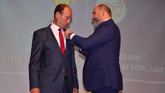 CHP’ den AK Partiye geçen Rasim Daşhan yüzde 53.72 ile yeniden başkan 