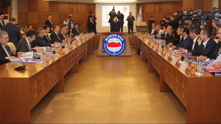 CHP emek kesimini provoke ediyor