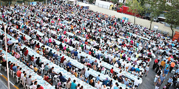 CHP geldi sokak iftarları bitti!