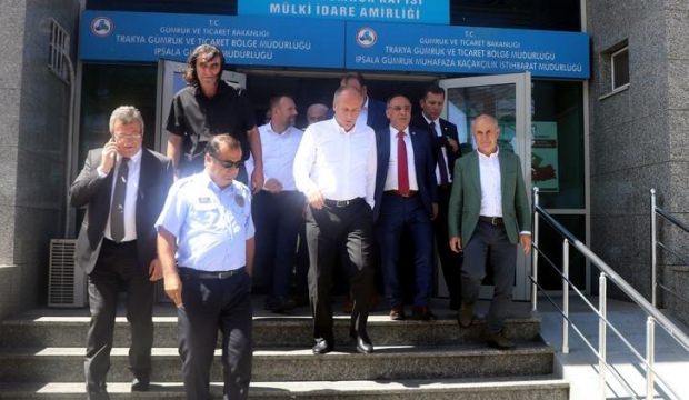 CHP heyeti Yunanistan'a alınmadı!