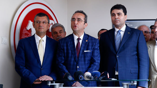CHP heyetinden Demokrat Parti'ye ziyaret