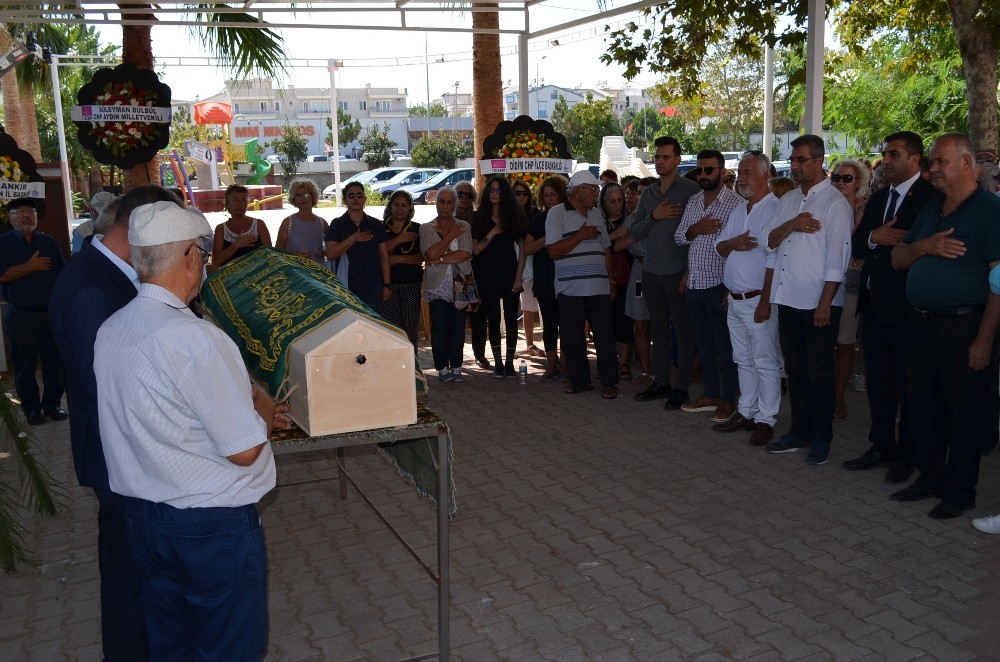 CHP İlçe Başkanının kayın validesi son yolculuğuna uğurlandı 