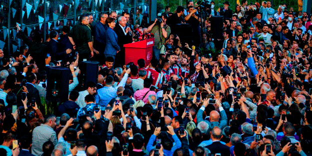 CHP İstanbul’da deprem! 15 bin 125 kişi istifa etti