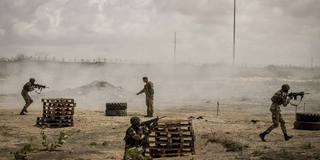 CHP itiraz etmişti! Tezkere kabul edildi! TSK 2 yıl daha görev yapacak