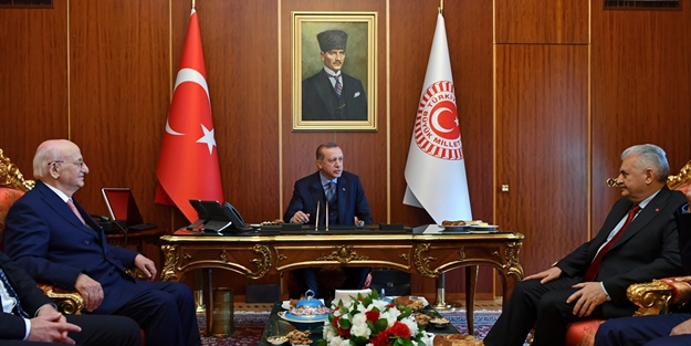 CHP iyice şaşırdı! Bu kareden rahatsız oldu