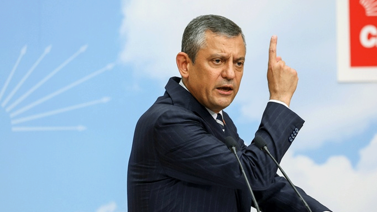 CHP Kadın Kolları’ndan yeni partiyi açıklayan Özel’e sert tepki! "Siyasi ilkesizlik, ahlaksızlık!