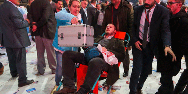 CHP kurultayında çok sayıda kişi zehirlendi!