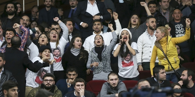 'Şampanyacı başkan istemiyoruz'