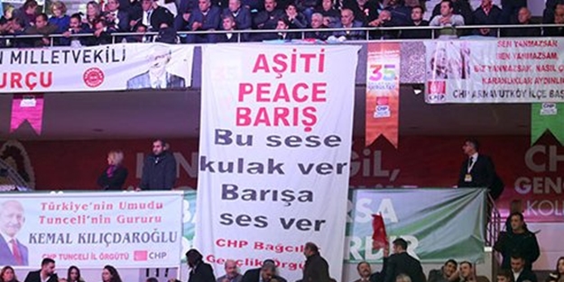 CHP kurultayındaki Kürtçe pankart indirildi