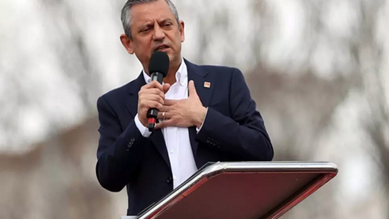 CHP lideri Özel, partililerini azarladı: Size 6 ay randevu yok!